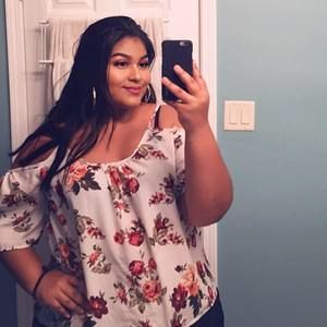 Meet your Posher, Naomi